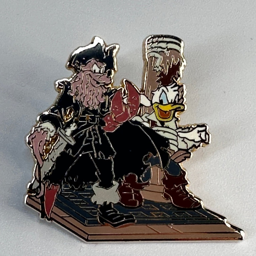 Goofy Donald Duck Pirates of the Caribbean Disney Pin Davy Jones Will Turner '09